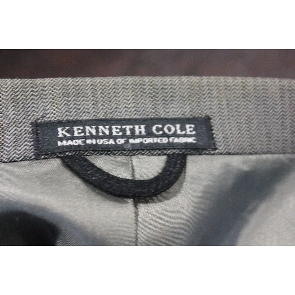 Kenneth Cole NY Wool Gray 2 piece Suit 3 Btn 43L Pleated Fronts 34